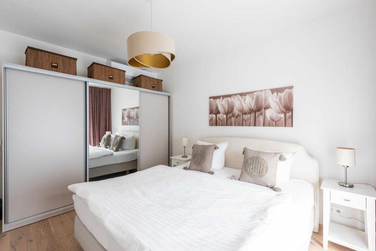 Jay Apartments Praag Buitenkant foto