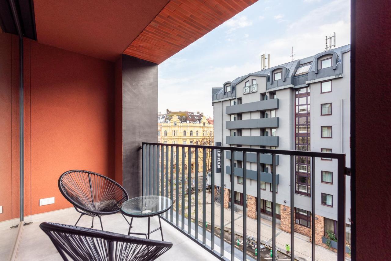 Jay Apartments Praag Buitenkant foto
