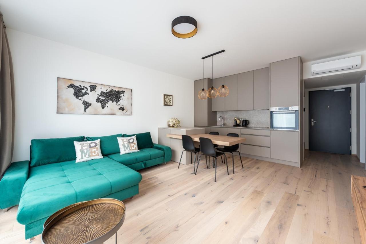 Jay Apartments Praag Buitenkant foto